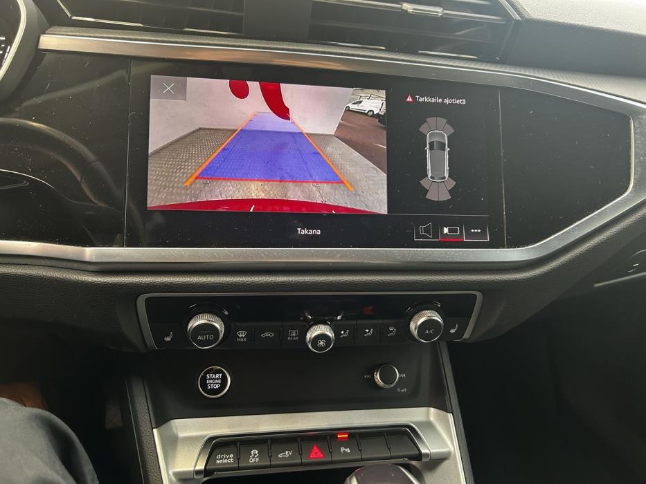 AUDI Q3 2023