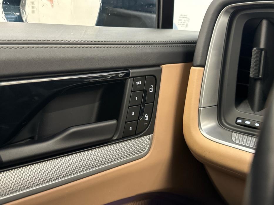 PORSCHE Cayenne 2024