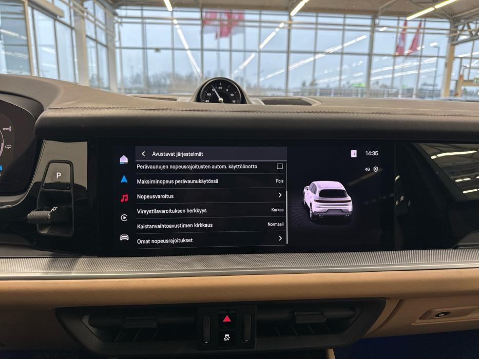 PORSCHE Cayenne 2024