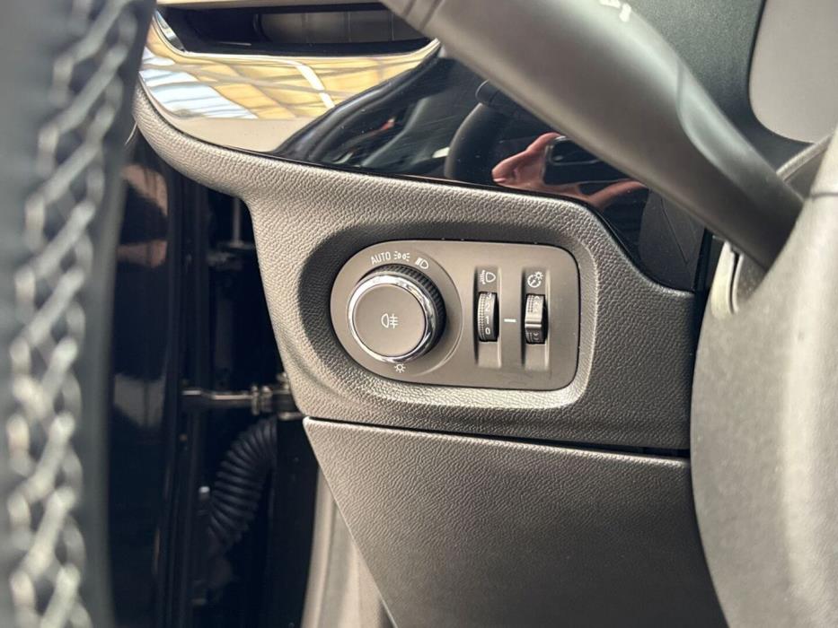 OPEL Corsa-e 2024