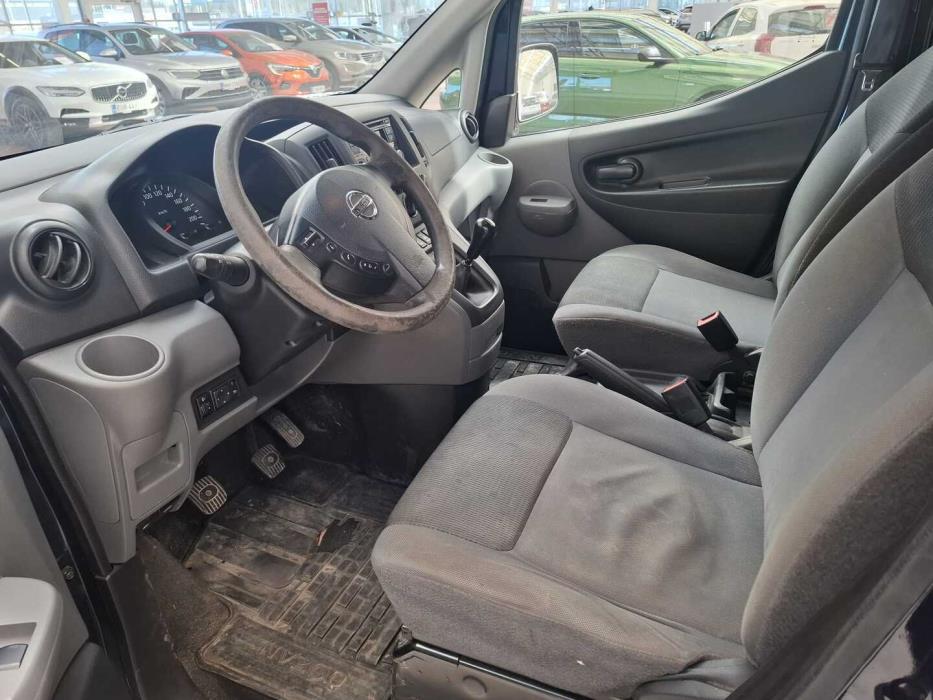 NISSAN NV200 2013