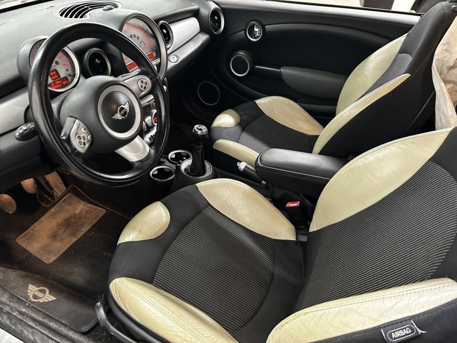 MINI Cooper 2007
