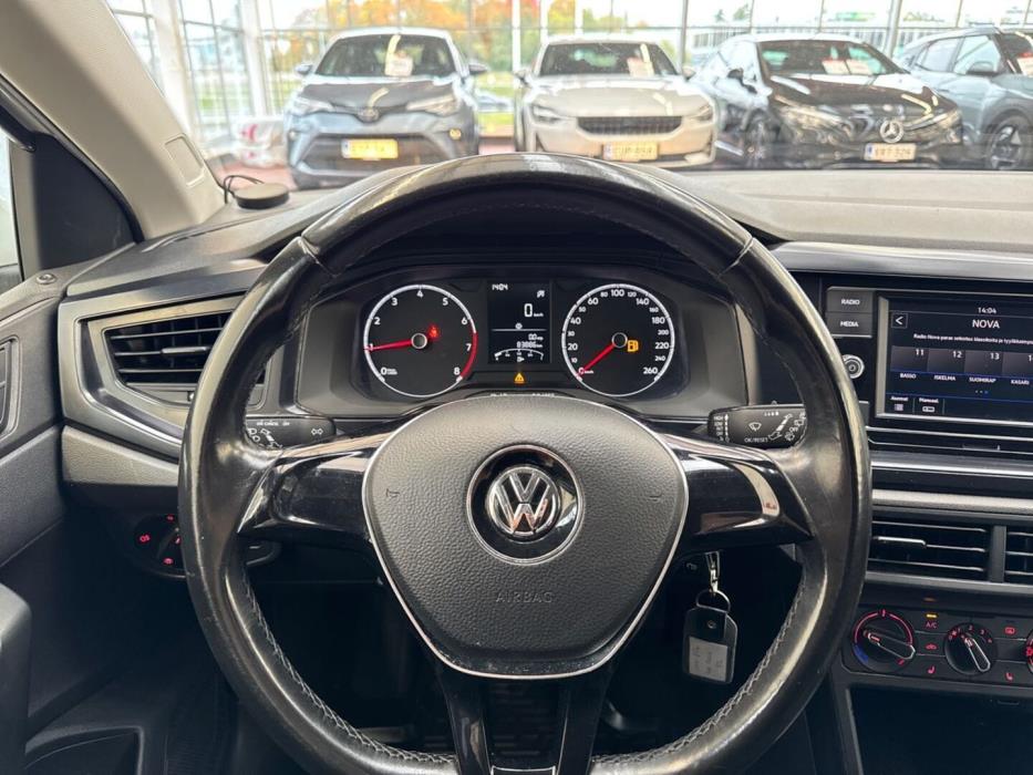 VOLKSWAGEN Polo 2018