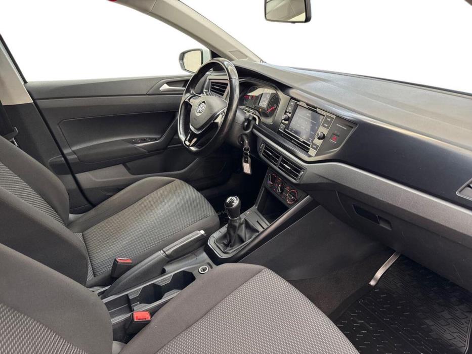 VOLKSWAGEN Polo 2018
