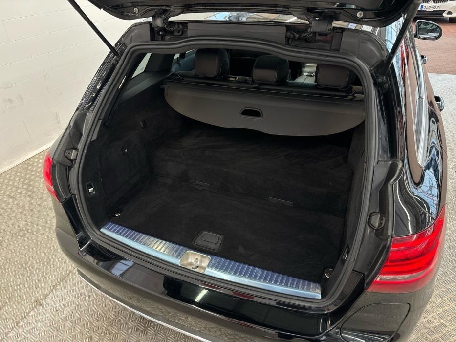 MERCEDES-BENZ C 2020