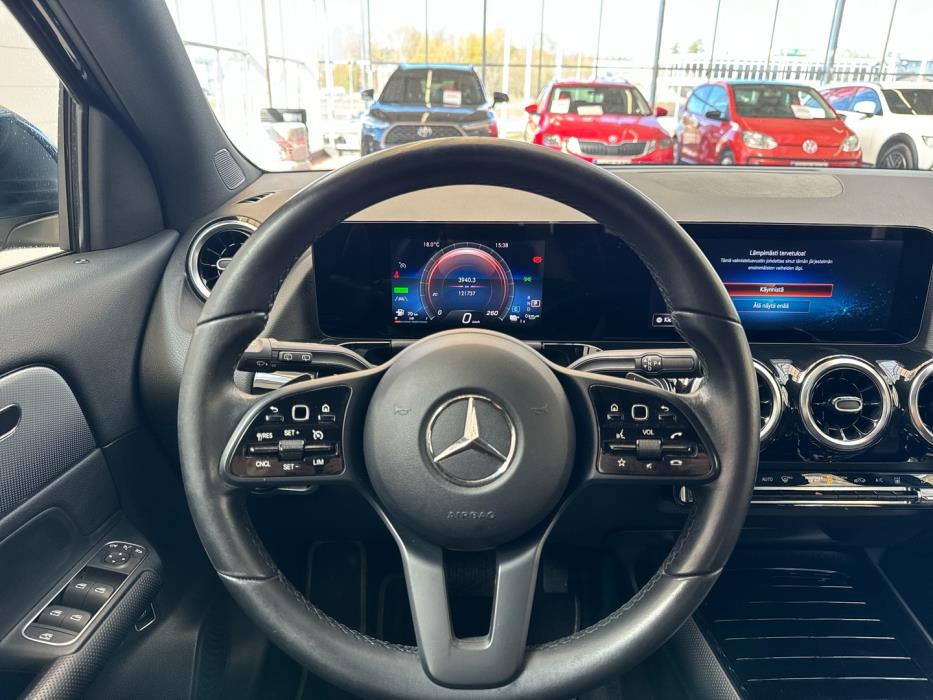 MERCEDES-BENZ GLA 2021