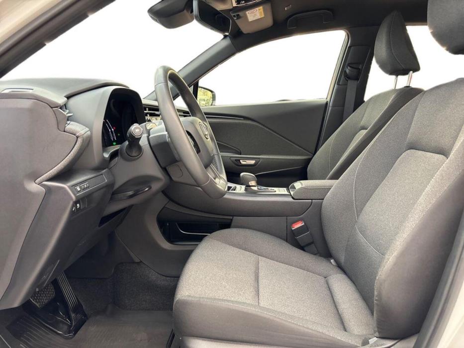 LEXUS LBX 2024