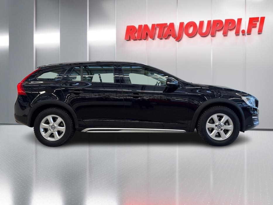 VOLVO V60 Cross Country 2016