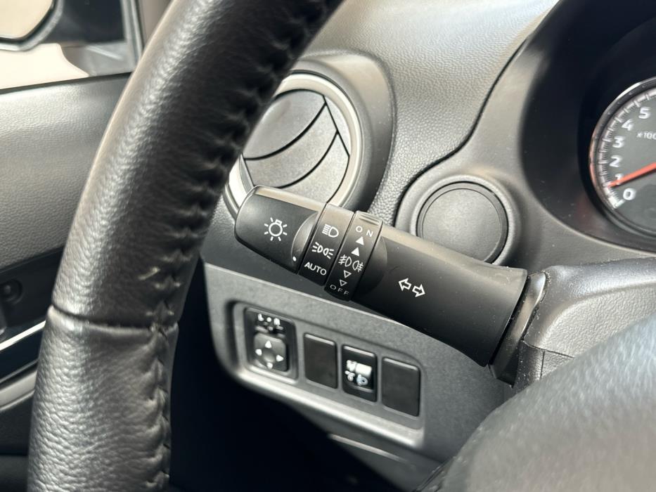 MITSUBISHI Space Star 2023