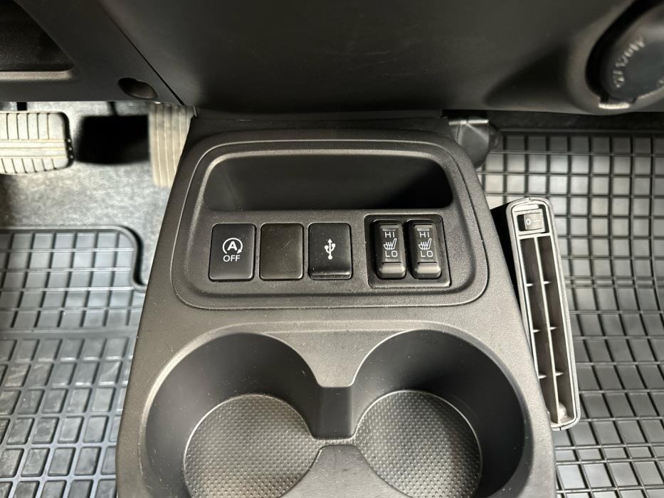 MITSUBISHI Space Star 2023