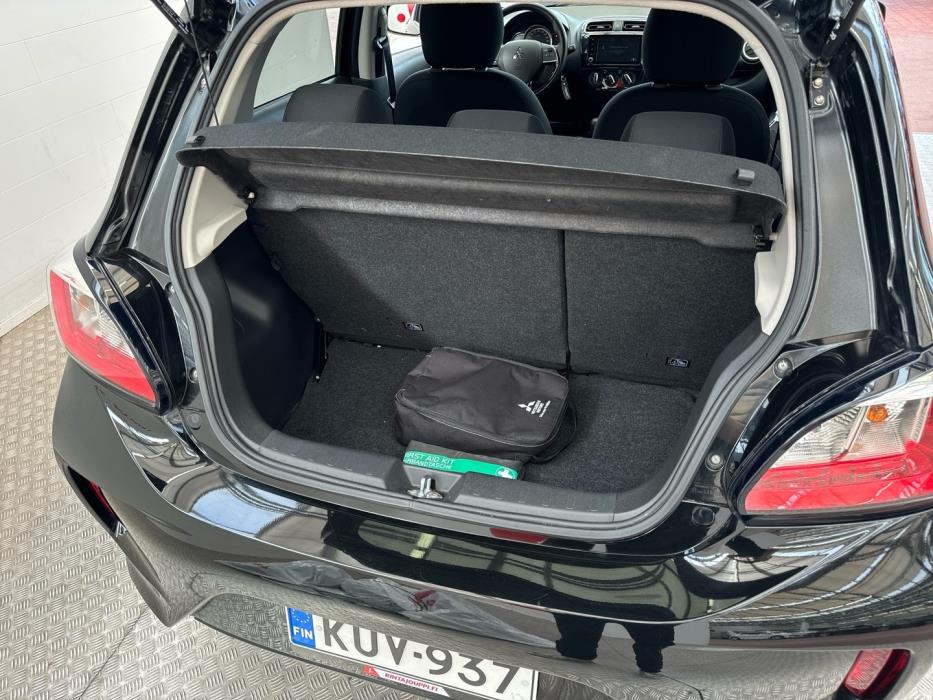 MITSUBISHI Space Star 2023