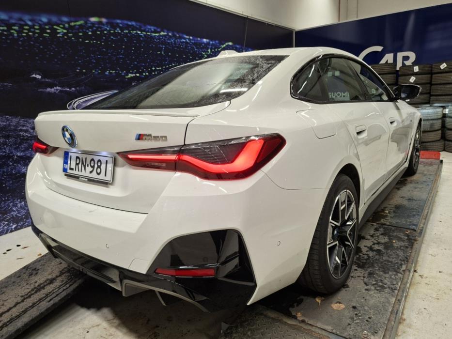 BMW i4 2024