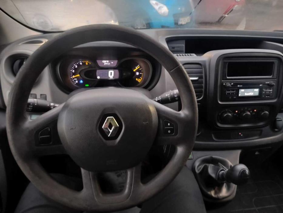 RENAULT Trafic 2016