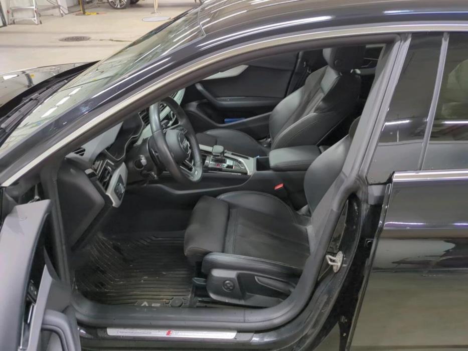AUDI A5 2022