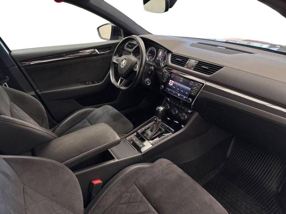 SKODA Superb 2017