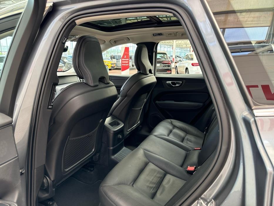 VOLVO XC60 2020