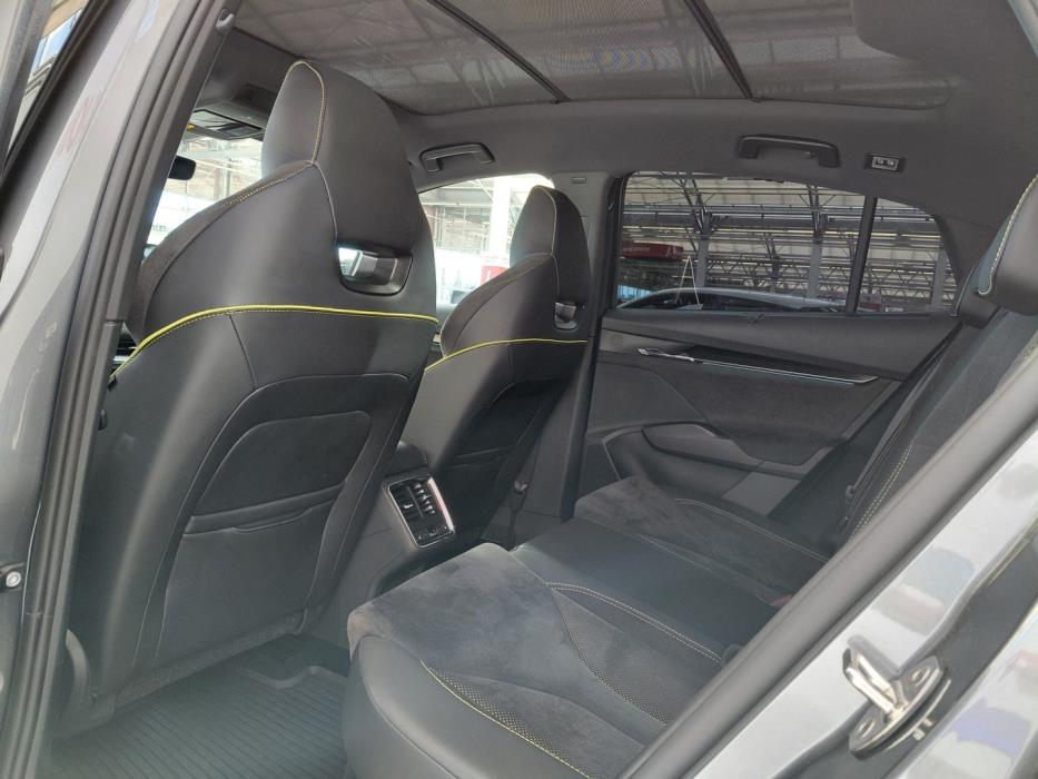 SKODA Enyaq 2023