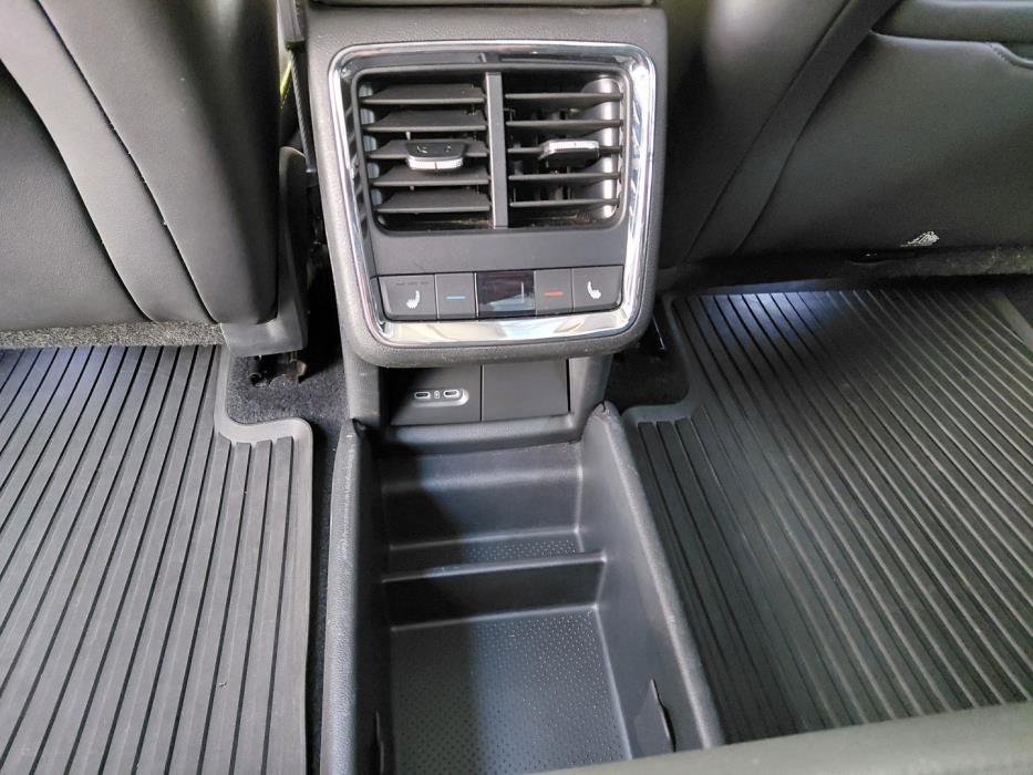 SKODA Enyaq 2023