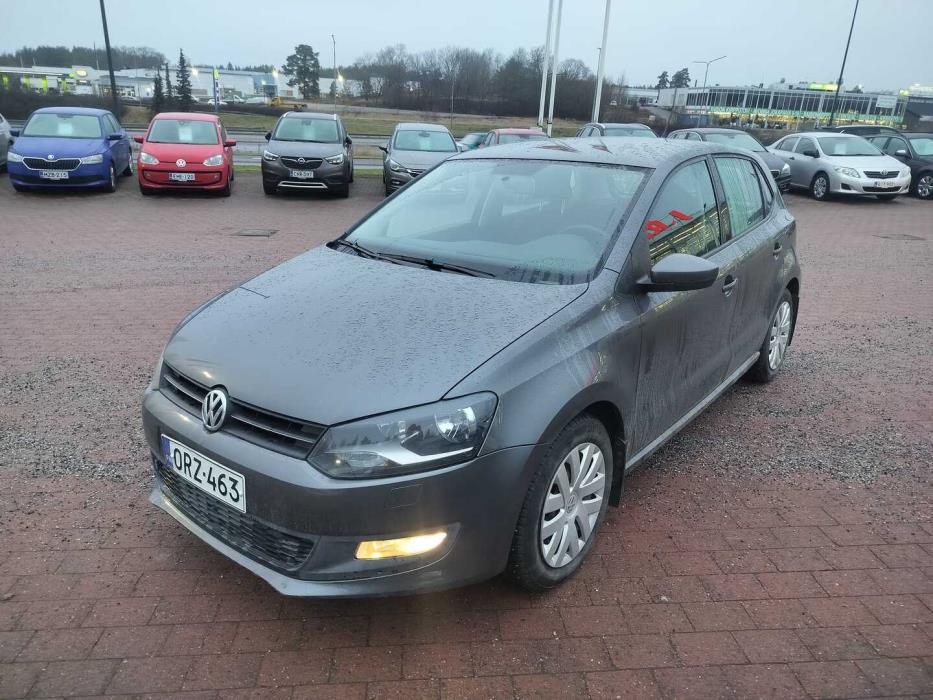 VOLKSWAGEN Polo 2010