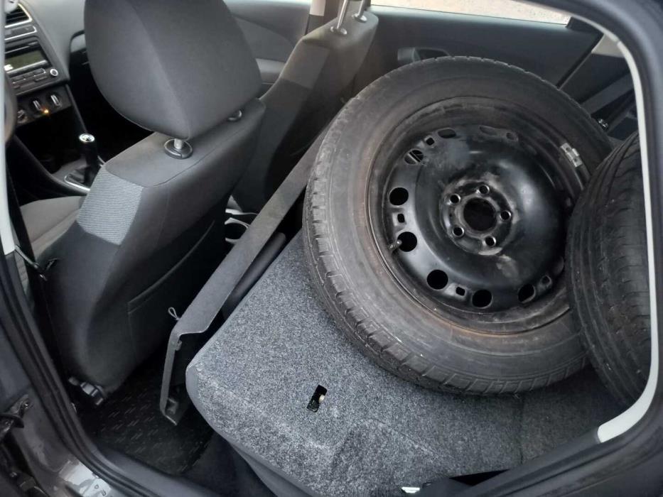 VOLKSWAGEN Polo 2010