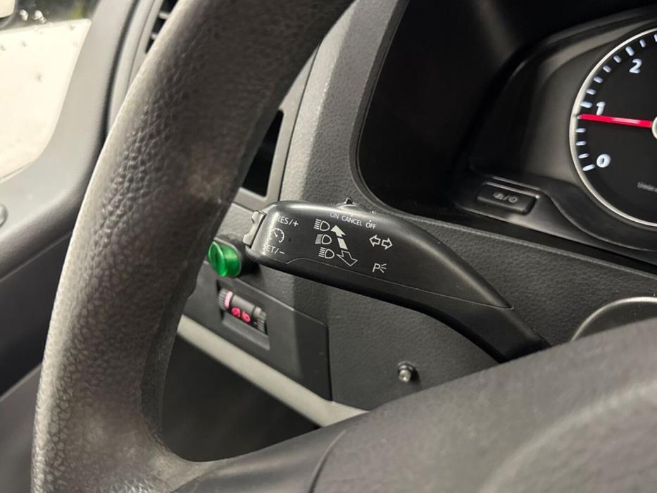 VOLKSWAGEN Transporter 2013