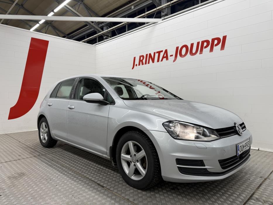 VOLKSWAGEN Golf 2014