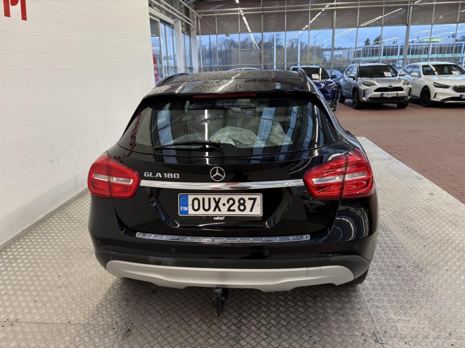 MERCEDES-BENZ GLA 2015