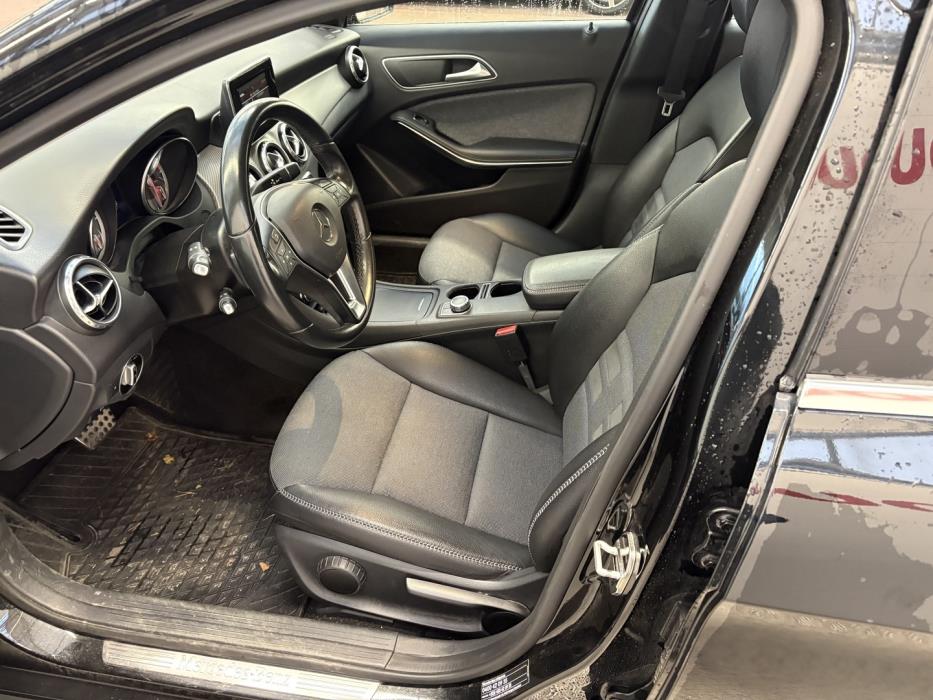 MERCEDES-BENZ GLA 2015