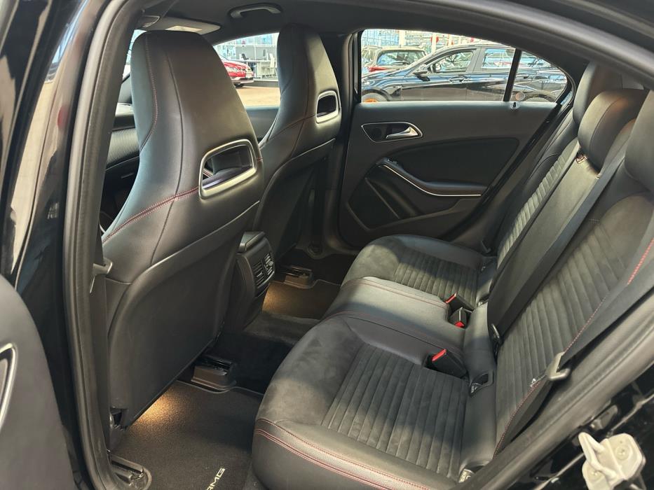 MERCEDES-BENZ A 2016