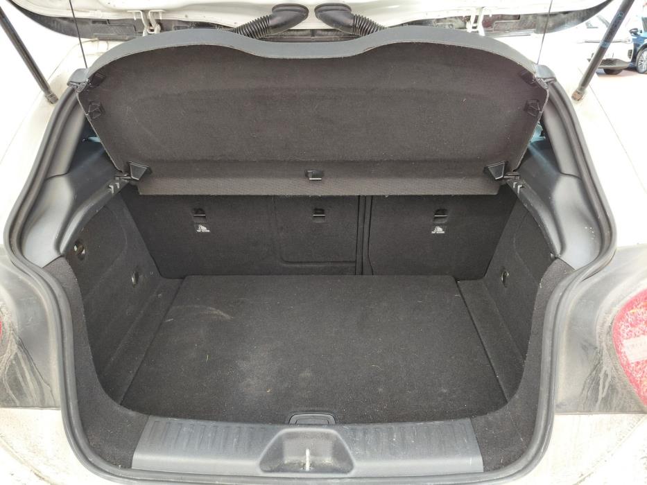 MERCEDES-BENZ A 2014