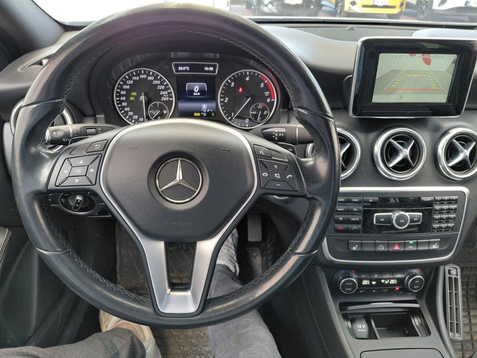 MERCEDES-BENZ A 2014