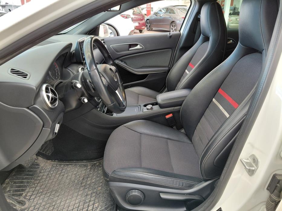 MERCEDES-BENZ A 2014