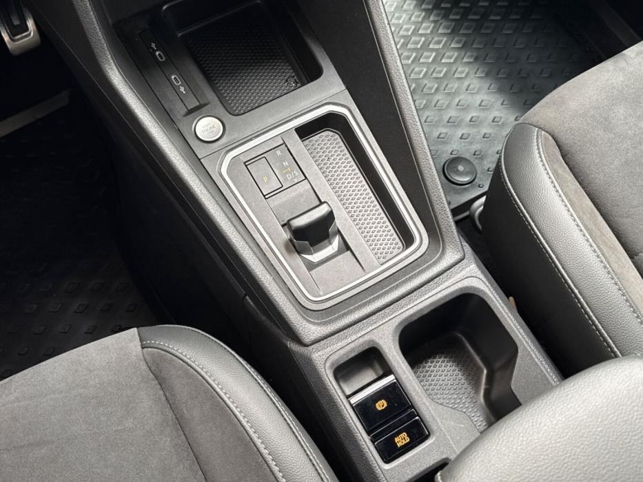 VOLKSWAGEN Caddy 2023