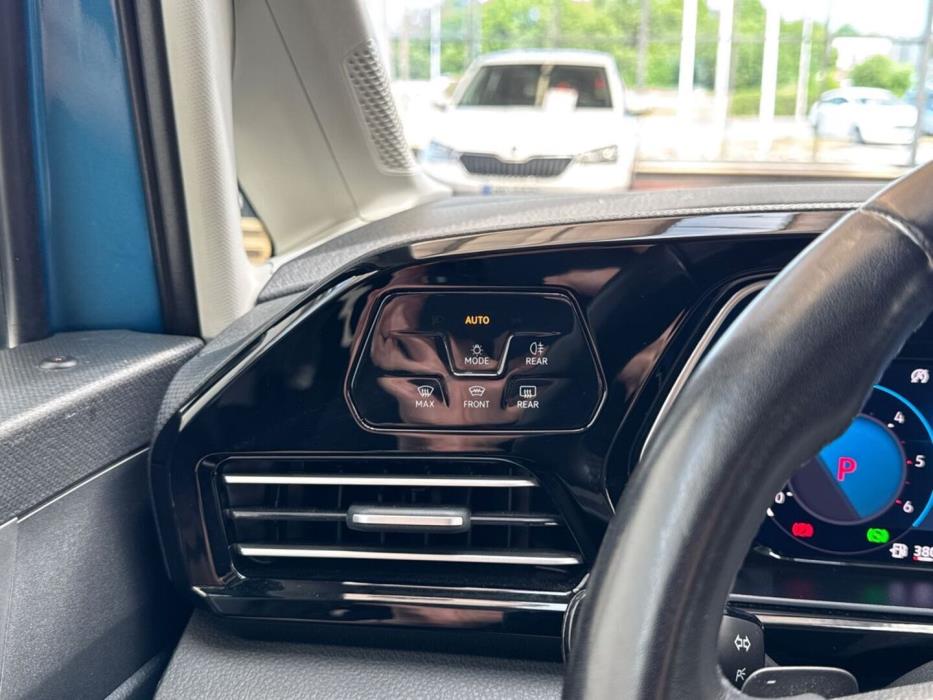 VOLKSWAGEN Caddy 2023