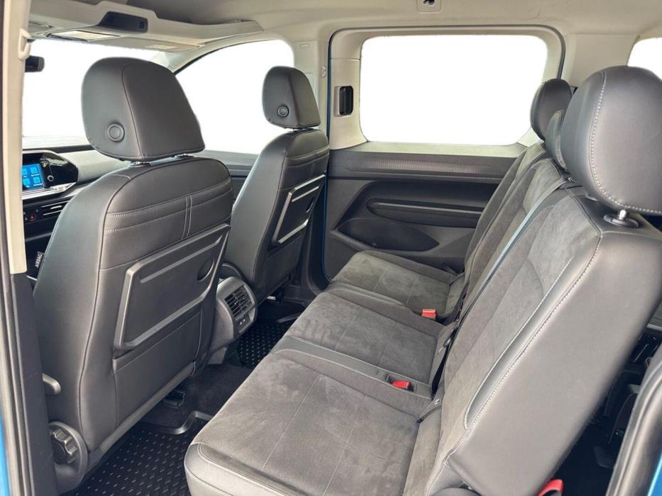 VOLKSWAGEN Caddy 2023
