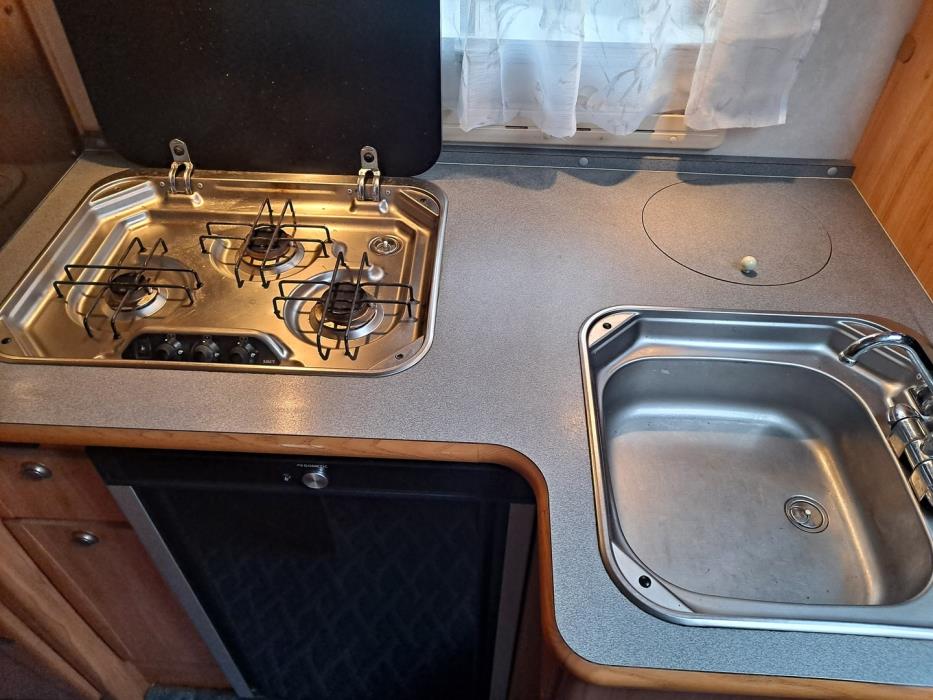 ADRIA STARGO 670 SP 2003