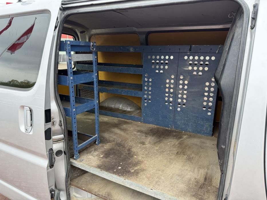 TOYOTA Hiace 2010