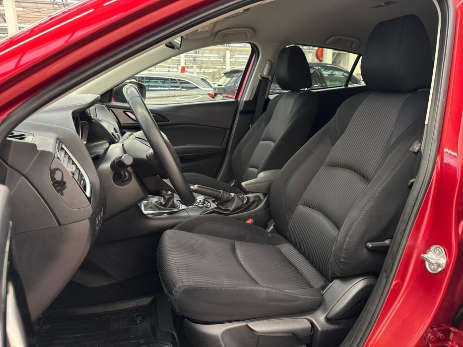 MAZDA Mazda3 2016