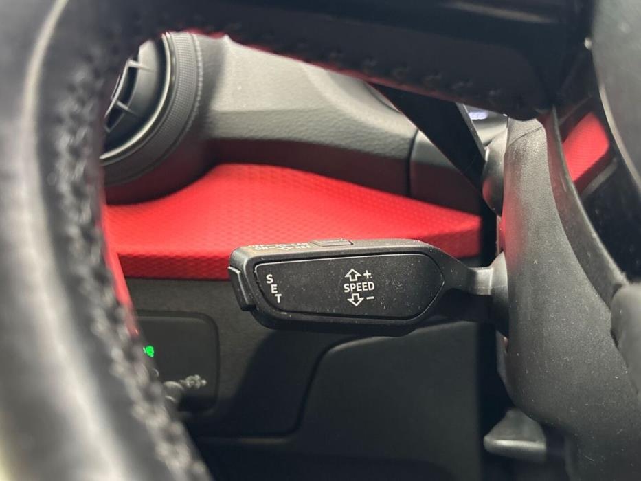 AUDI Q2 2017