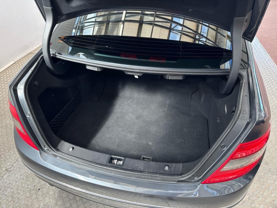 MERCEDES-BENZ C 2010