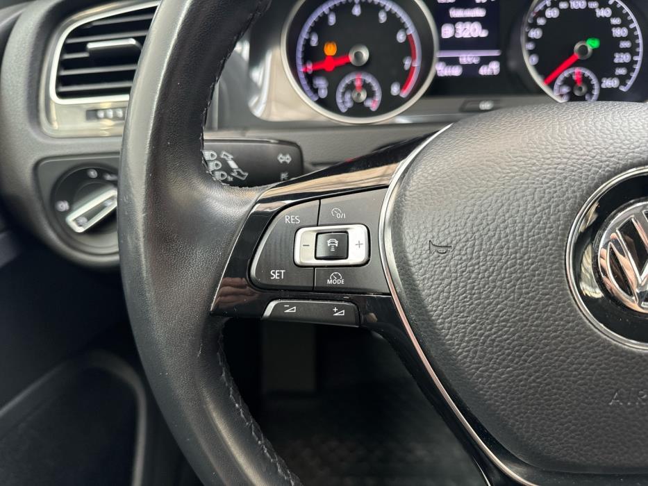 VOLKSWAGEN Golf 2018