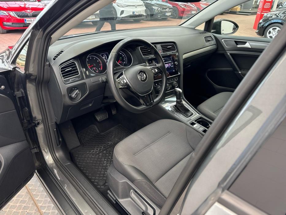 VOLKSWAGEN Golf 2018