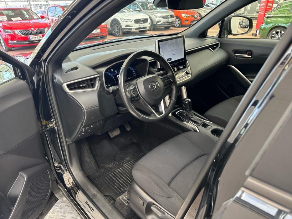 TOYOTA Corolla Cross 2023