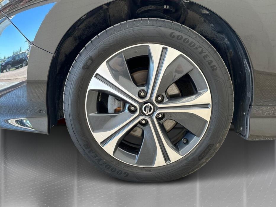 NISSAN Leaf 2022