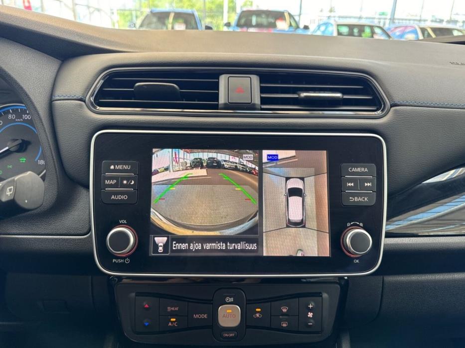 NISSAN Leaf 2022