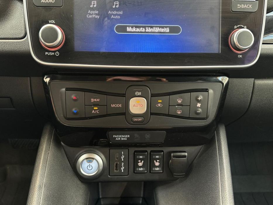 NISSAN Leaf 2022