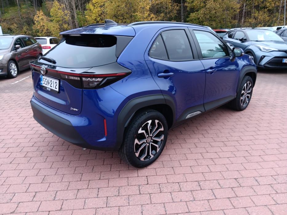 TOYOTA Yaris Cross 2026