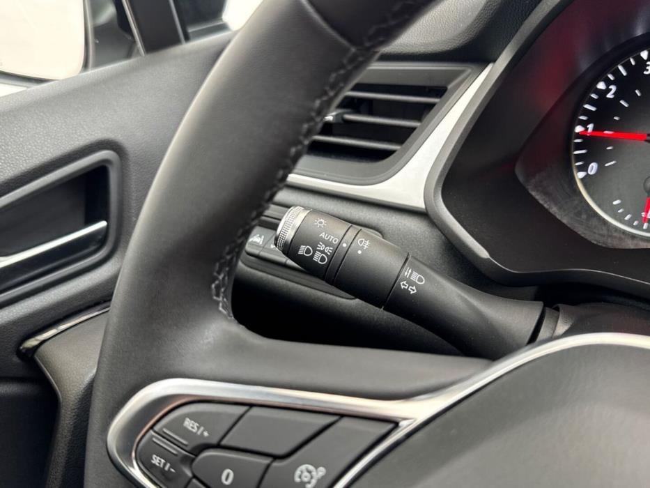 RENAULT Captur 2021