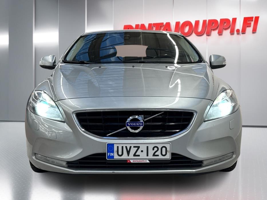 VOLVO V40 2013