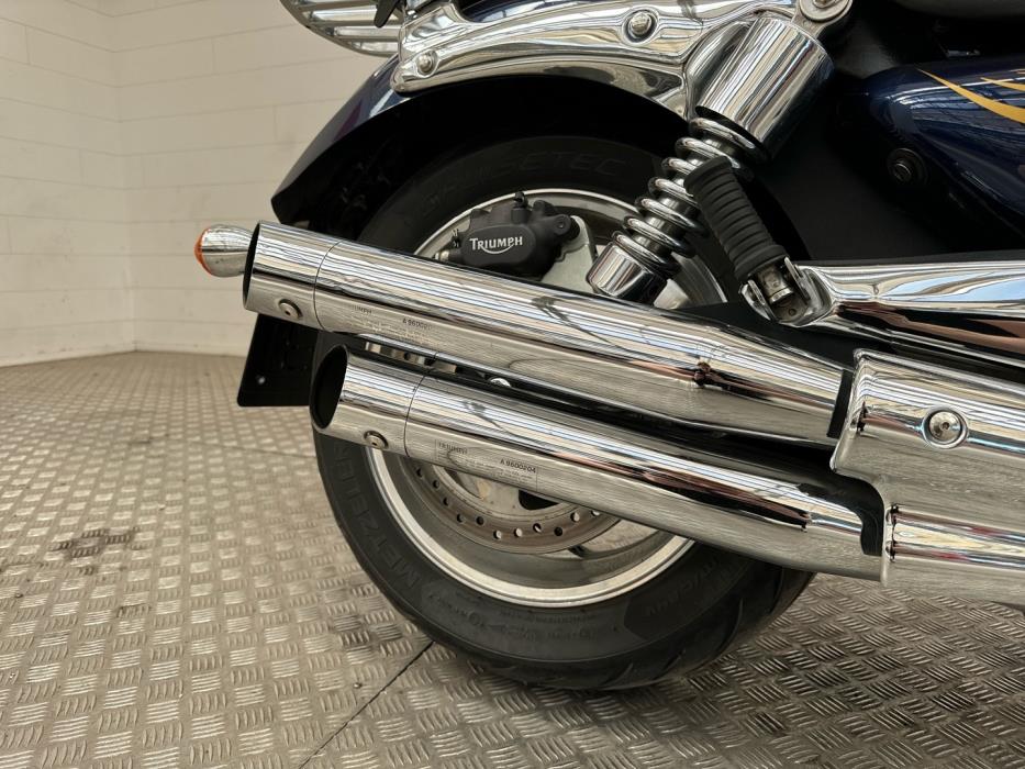 TRIUMPH ROCKET III 2007